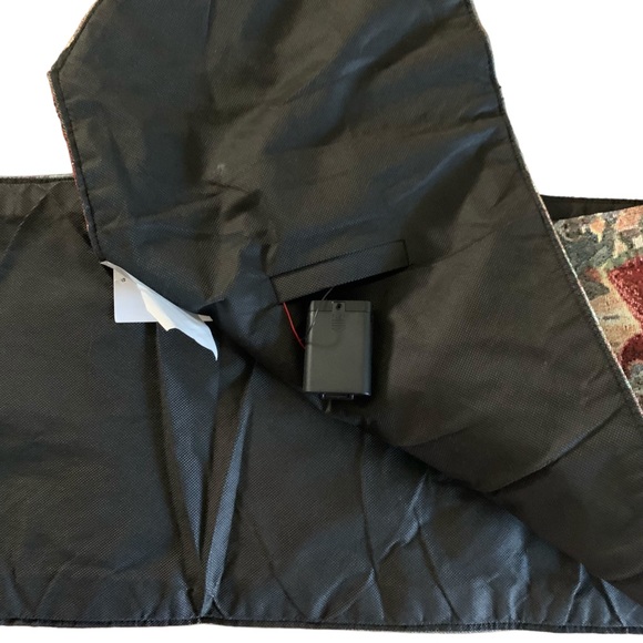 NWT Thomas Kinkade A Victorian Christmas Carol 2011 Lighted Runner - Picture 7 of 15